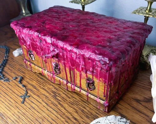 Dybbuk Box